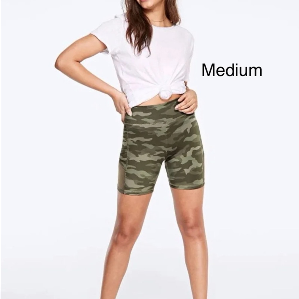 Victoria’s Secret PINK Bike shorts camo medium